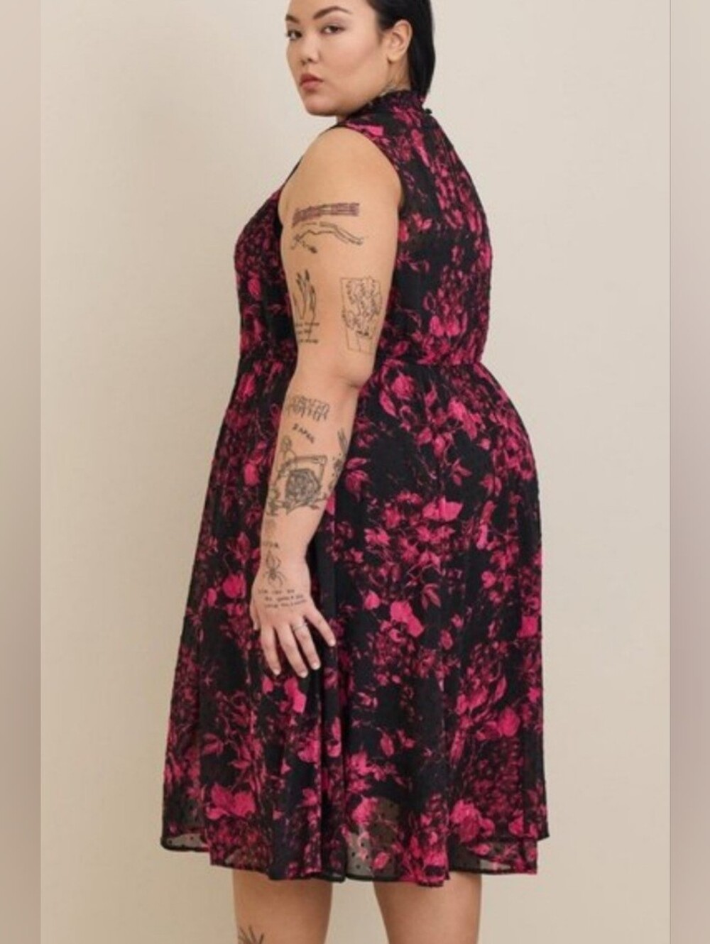 Torrid Clip Dot Mock Neck Floral Fuschia & Black Midi Dress Women's Plus 2X - Picture 2 of 10